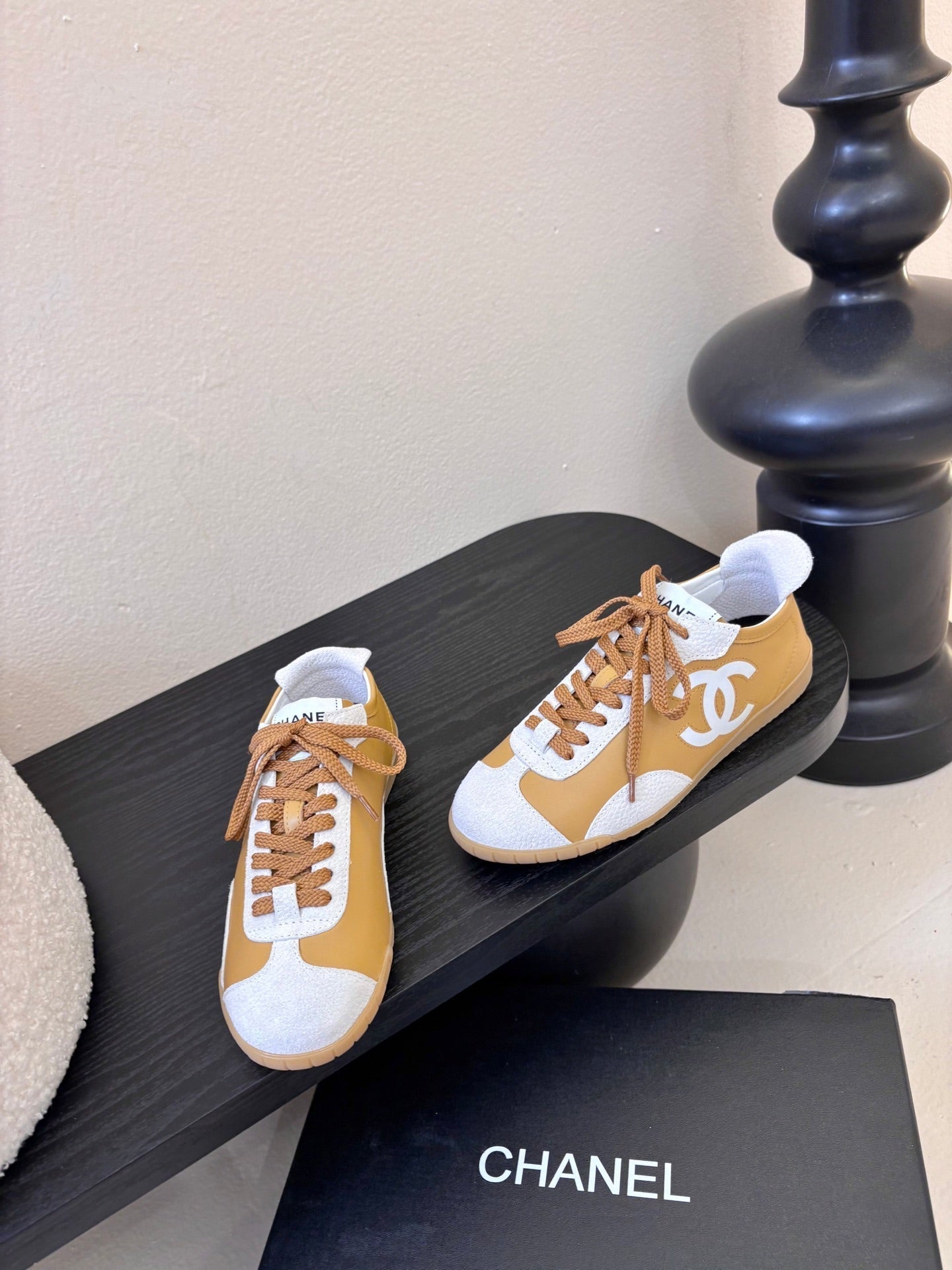 Sneakers "L'Urbaine" — Cuir & Daim Signature