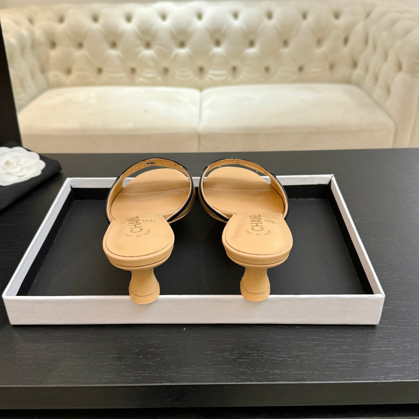 Mules "Rivoli" — Édition Signature