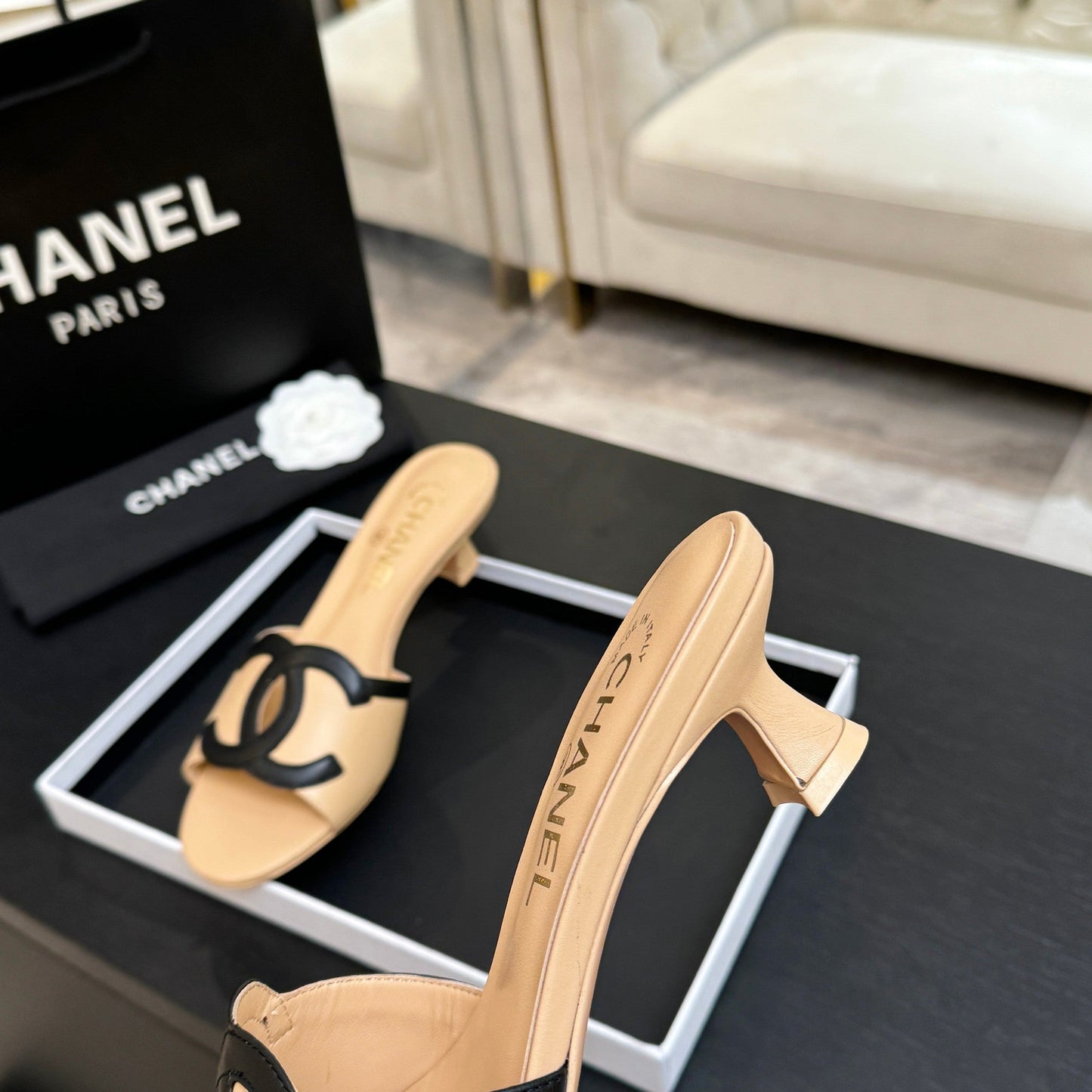 Mules "Rivoli" — Édition Signature