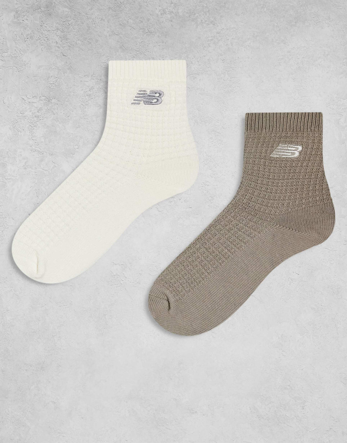 Pack de 2 paires de chaussettes mi-mollet gaufrées NB en crème et beige