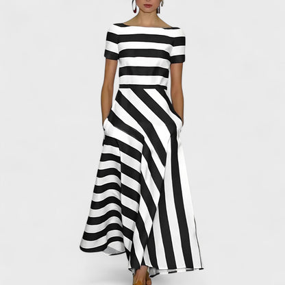 Emma – Abito leggero e vaporoso con sottili righe