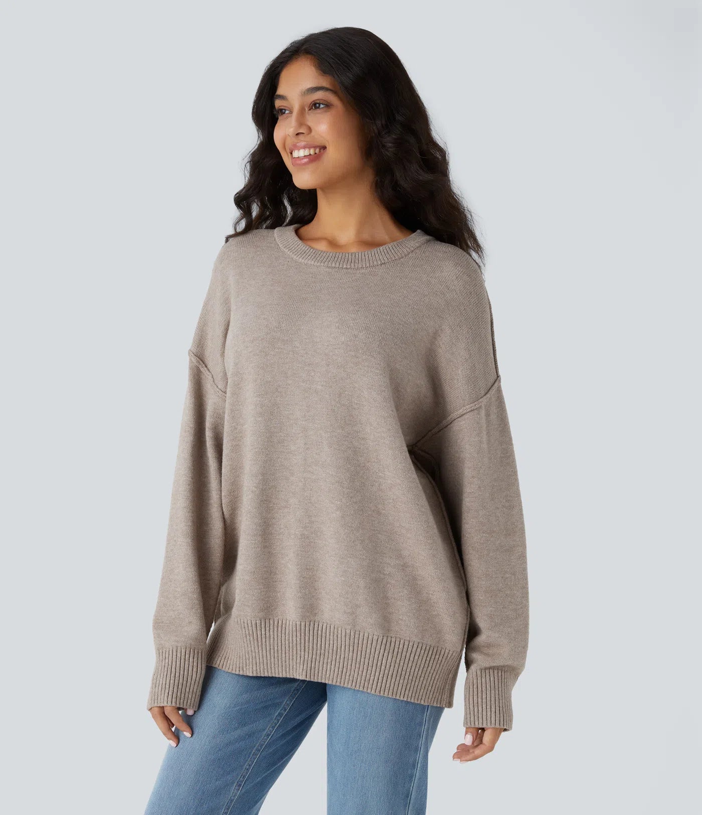 Pull Élégant à Col Rond et Épaules Tombantes – Confort et Style Décontracté