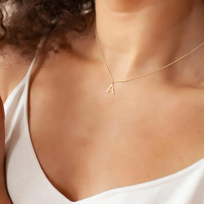 Enzhalynne | Collana con Iniziali in Oro 18K