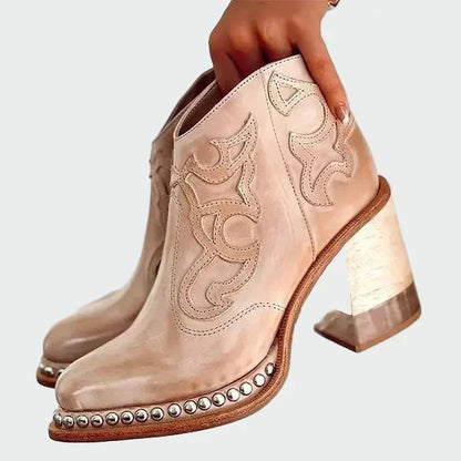 Bottines en cuir brodées élégantes