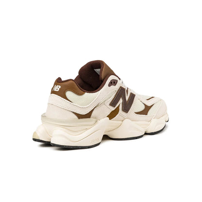 NB 90/60 — 'Breakfast Tea/Angora'