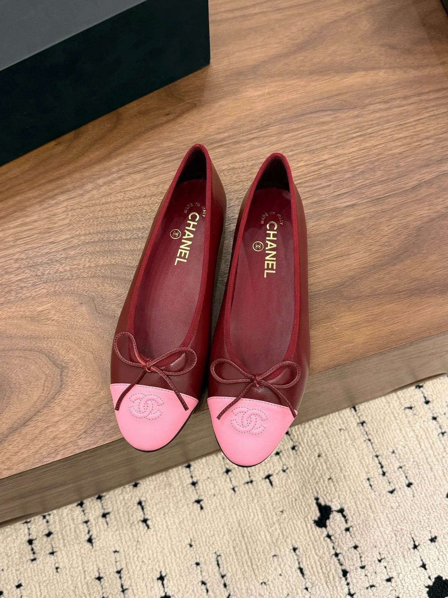 Ballerines "Intemporelles" — Cuir & Daim Signature