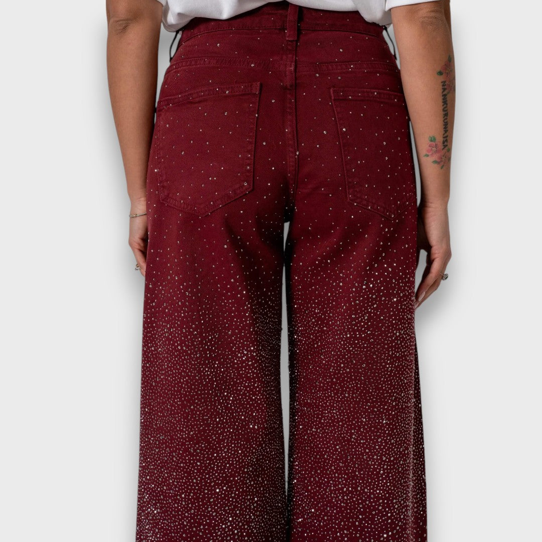 Marvie – Jeans a gamba larga con strass in Bordeaux