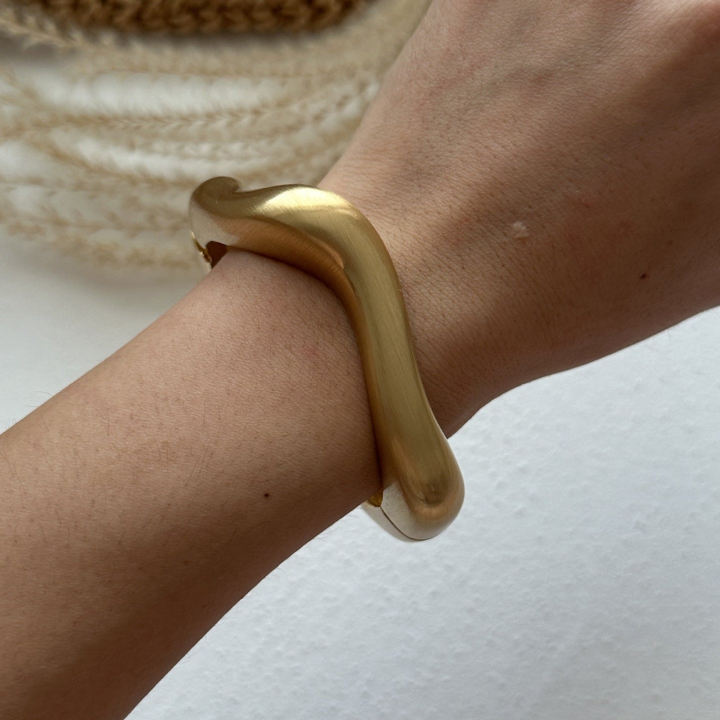 Ensley | Bracciale di Lusso Irregolare