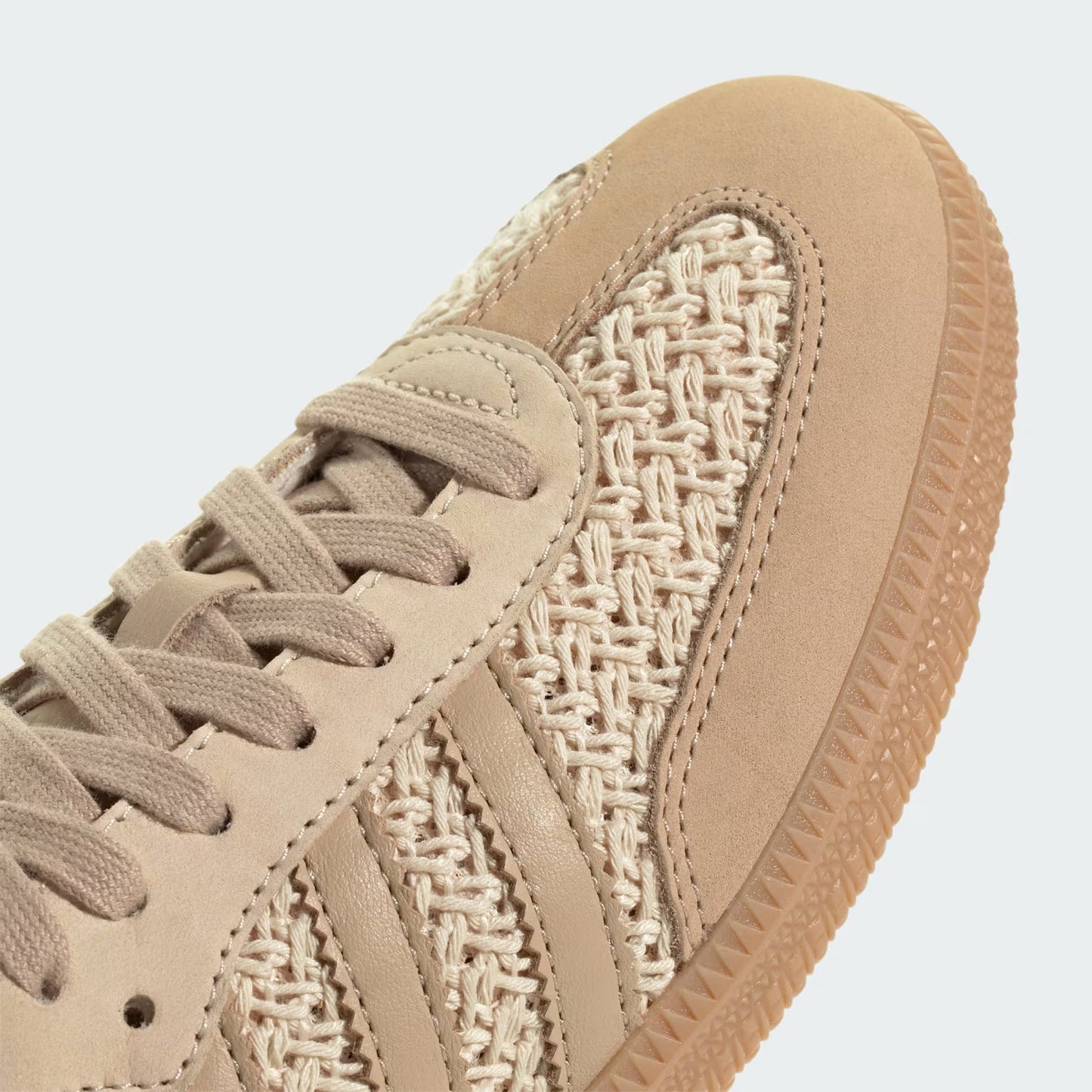 Sneakers "Iconic" — Édition Limitée & Textures d'Exception