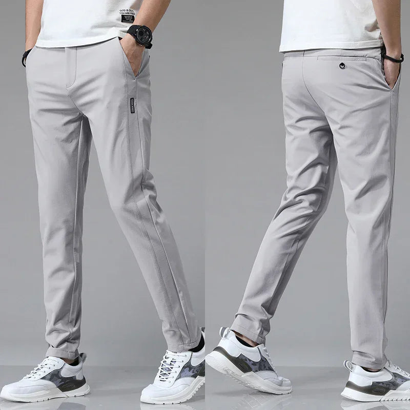 RICCARDO | PANTALONE SLIMFIT ULTRA LEGGERO PER ESTATE E SPORT