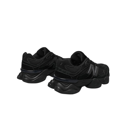 NB 9060 – Full Black Edition