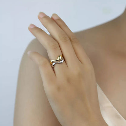 Carisseya | Anello Wave in Oro 18K