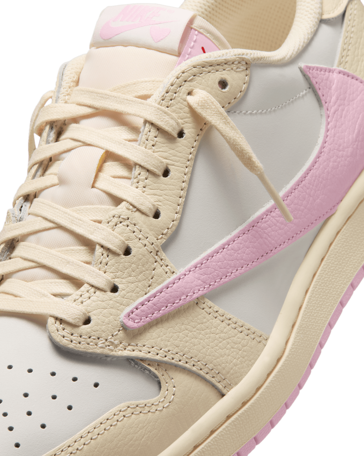 AJ1 Low x TS – Muslin & Shy Pink / Shy Pink & Tropical Pink
