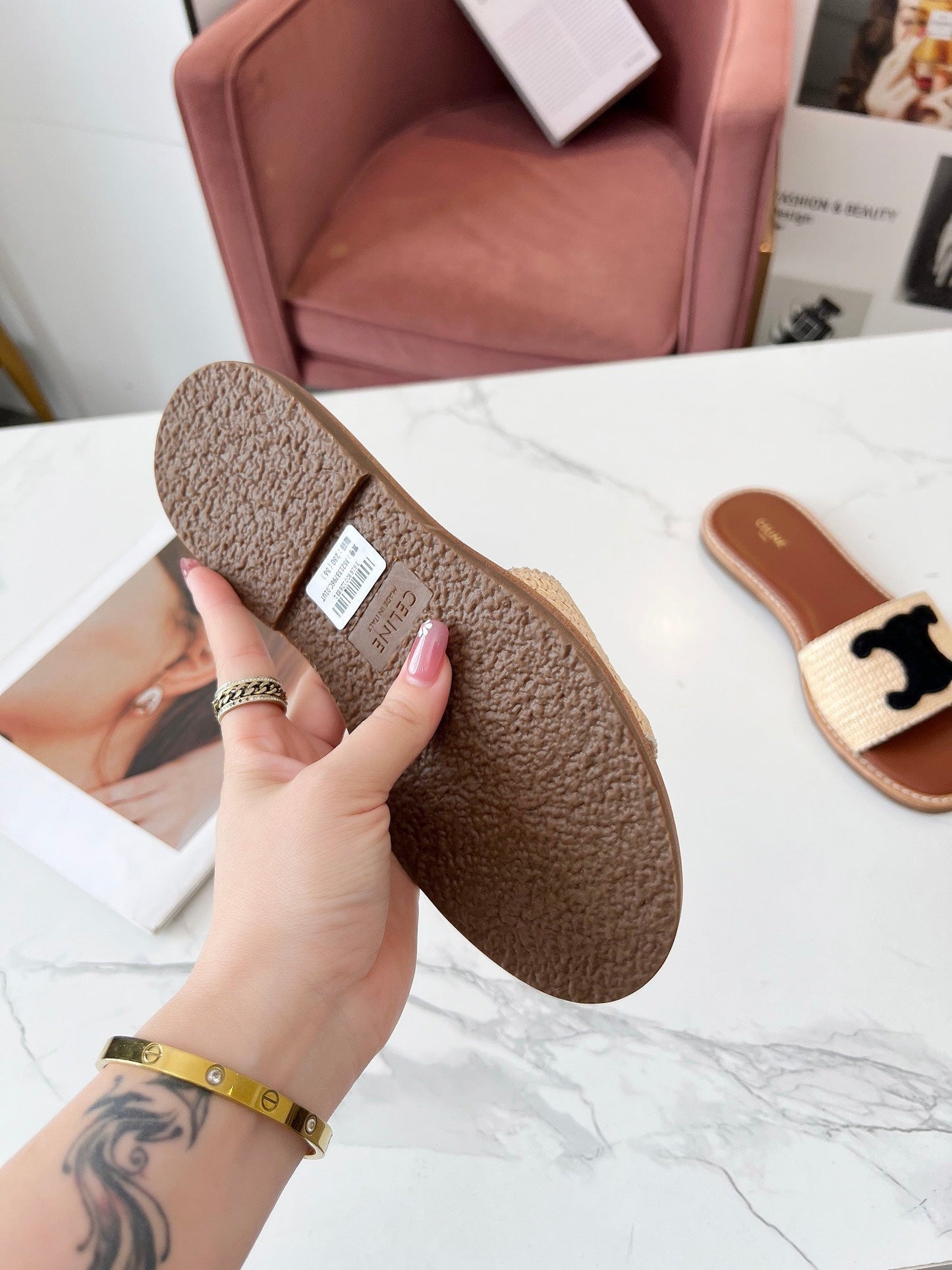 Les Sandales "Nomade" — Raffia & Signature Iconique