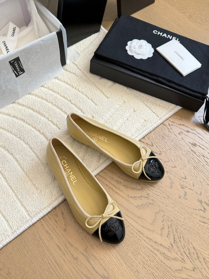 Ballerines "Intemporelles" — Cuir & Daim Signature