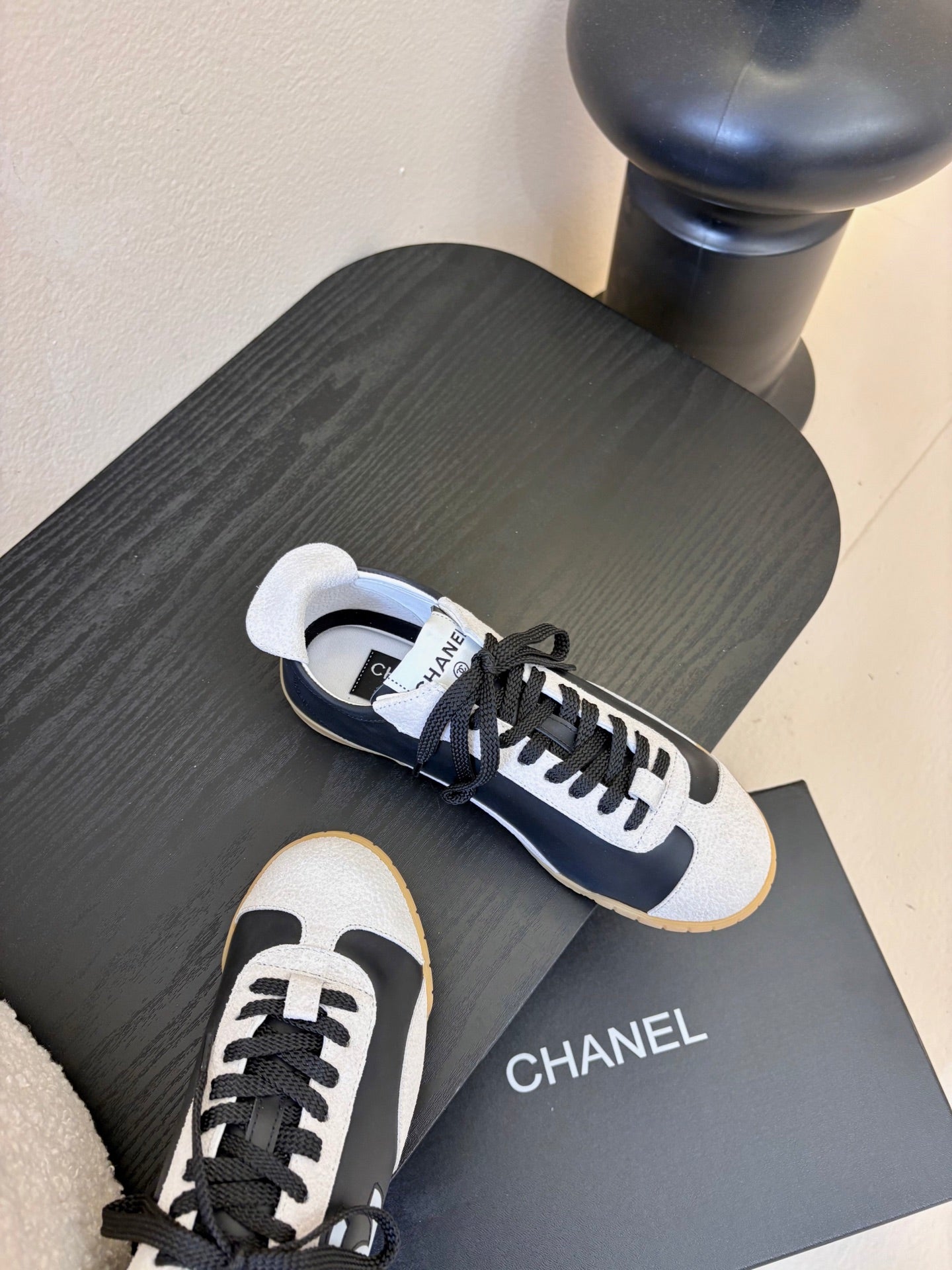 Sneakers "L'Urbaine" — Cuir & Daim Signature