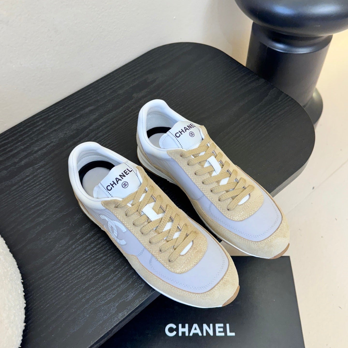 Sneakers "L'Urbaine" — Cuir & Daim Signature