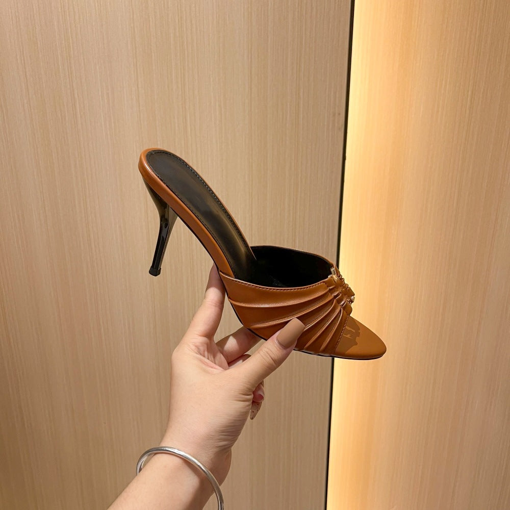 Mules "Vendôme" — Cuir Verni & Boucle Signature